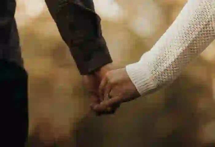 Elope | 2 കുട്ടികളുടെ മാതാവായ യുവതി വിവാഹിതനായ യുവാവിനൊപ്പം ഒളിച്ചോടി