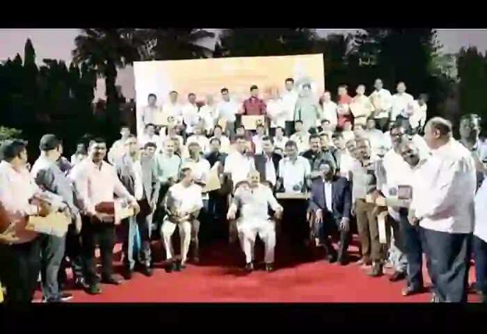 Media Kits | 605 പിന്നാക്ക വിഭാഗ മാധ്യമപ്രവർത്തകർക്ക് ലാപ്ടോപ് ഉൾപെടെ കിറ്റുകൾ നൽകി കർണാടക സർകാർ