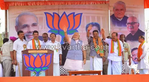 കൊടുങ്കാറ്റായി മോഡി; ആവേശത്തേരിലേറി അണികള്