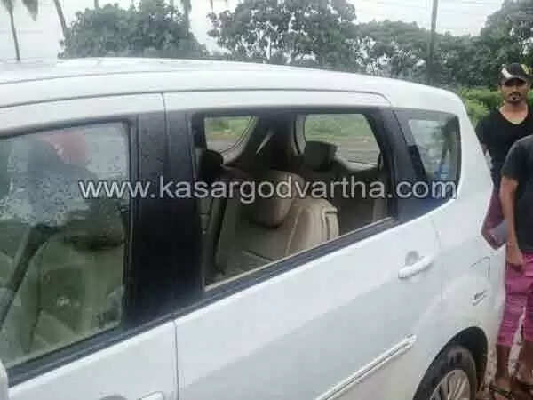 ചെര്ക്കളയില് വാഹനങ്ങള്ക്ക് നേരെ കല്ലേറ്; 10 പേര്ക്കെതിരെ കേസ്