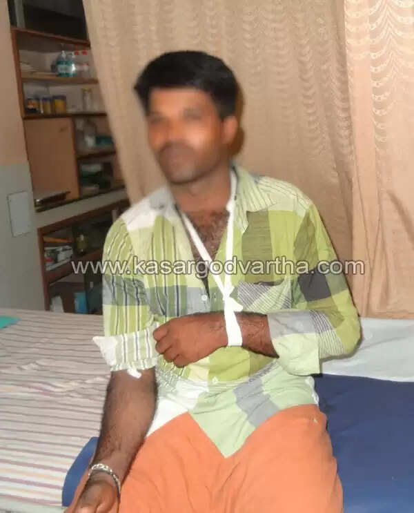 ചളിയങ്കോട്ടും മേല്പറമ്പിലും അക്രമികളുടെ വിളയാട്ടം: വിദ്യാര്ത്ഥിക്ക് ഗുരുതരം, വീടുകളും കാറുകളും തകര്ത്തു