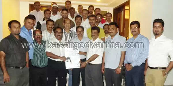 കെ.എം.സി.സിയുടെ ഉബൈദ് സ്മാരക വിദ്യാഭ്യാസ സ്കോളര്ഷിപ്പ് 100 പെണ്കുട്ടികള്ക്ക്