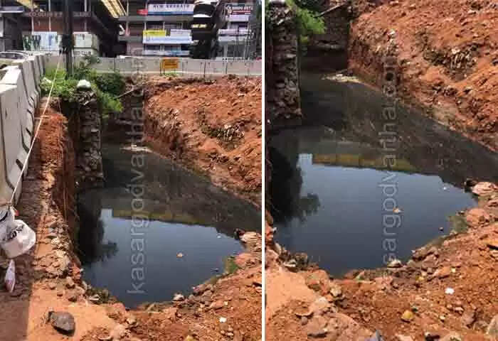 Drain waste | ദേശീയപാത നിർമാണ പ്രവൃത്തികൾക്കായി കുഴിയെടുത്തപ്പോൾ ഉപ്പളയിൽ ദൃശ്യമായത് മലിനജലം കെട്ടിക്കിടക്കുന്നത്; പ്രദേശം ചീഞ്ഞ് നാറുന്നു; മാലിന്യ പ്രശ്നത്തിൽ പൊറുതിമുട്ടുന്ന ജനങ്ങൾക്ക് മറ്റൊരു ദുരിതം കൂടി