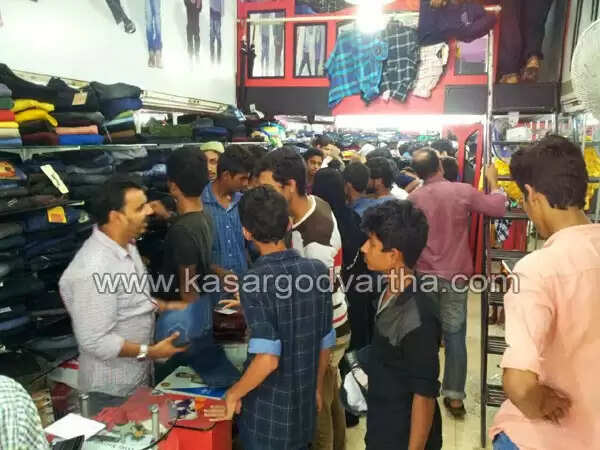 വിലക്കയറ്റത്തിന്റെ പെരുന്നാള് വിപണി; എങ്കിലും നഗരത്തില് തിരക്കൊഴിഞ്ഞില്ല