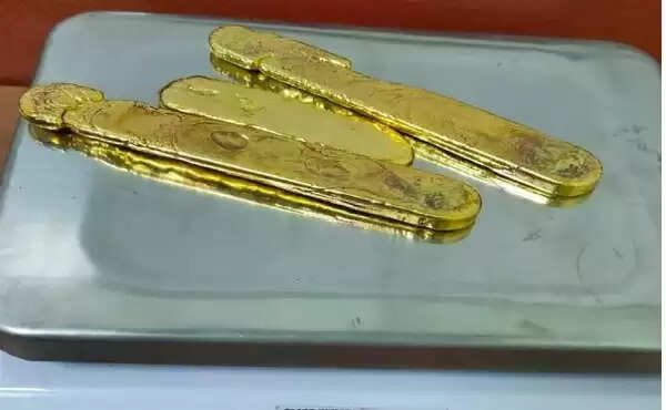 സ്വര്ണവുമായി കാസര്കോട് സ്വദേശി കണ്ണൂര് വിമാനത്താവളത്തില് പിടിയില്