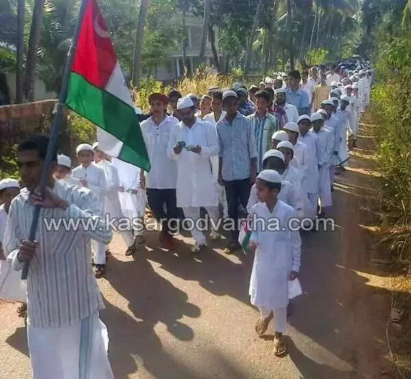 പ്രവാചക പ്രകീര്ത്തനങ്ങളുമായി നാടെങ്ങും നബിദിനാഘോഷം