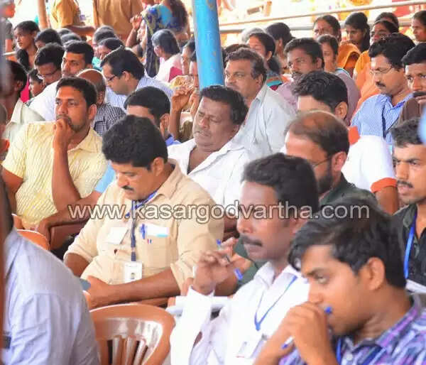 കൊടുങ്കാറ്റായി മോഡി; ആവേശത്തേരിലേറി അണികള്