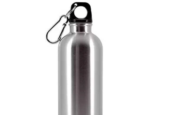 വിദ്യാര്ത്ഥിയുടെ വിരല് സ്റ്റീല് വാട്ടര് ബോട്ടിലിന്റെ അടപ്പില് കുടുങ്ങി; ഫയര്ഫോഴ്സ് രക്ഷകരായി