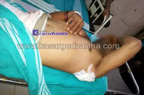 6 വര്ഷം മുമ്പ് ഭാര്യ വീട് വിട്ടതിലുള്ള പ്രതികാരം: കാമുകനെ ബസ് സ്റ്റോപ്പില് കുത്തിക്കൊല്ലാന് ശ്രമം