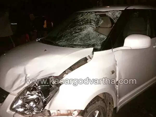 വഴിയാത്രക്കാരനെ ഇടിച്ച കാര് നാട്ടുകാര് അടിച്ചുതകര്ത്തു