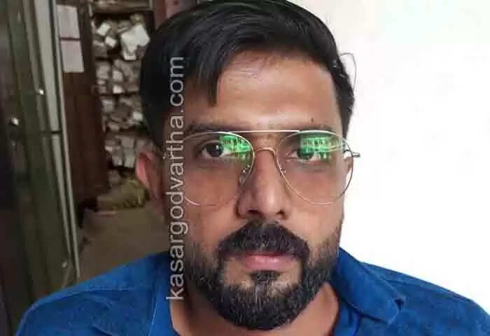 Remanded | 54 ഓളം ബാങ്ക് ചെക് ലീഫുകള് അടിച്ചുമാറ്റി വ്യാജ ഒപ്പിട്ട് പല തവണകളിലായി ലക്ഷങ്ങൾ തട്ടിയെന്ന കേസിൽ യുവാവ് റിമാൻഡിൽ; അറസ്റ്റിലായത് സഹോദരന്റെ മകൻ