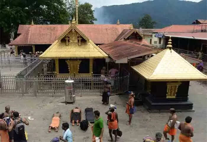 Sabarimala Pilgrims | ഹൃദ്രോഗം ഉള്ളവര് കൃത്യമായ പരിശോധനകള്ക്ക് വിധേയരാകണം; ശബരിമല കയറുന്ന തീര്ഥാടകര്ക്ക് മുന്നറിയിപ്പുമായി ആരോഗ്യ വകുപ്പ്