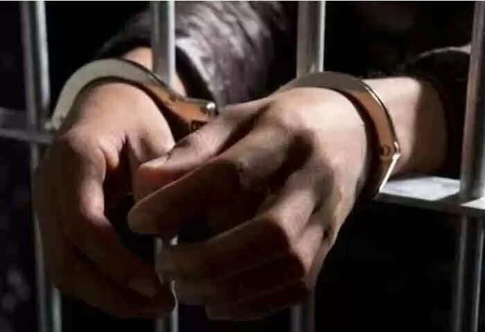 Arrested | കാമുകിയായ പ്ലസ് ടു വിദ്യാർഥിനിയെ കാറിൽ കൂട്ടിക്കൊണ്ട് പോയി പീഡിപ്പിച്ചെന്ന കേസിൽ യുവാവ് അറസ്റ്റിൽ