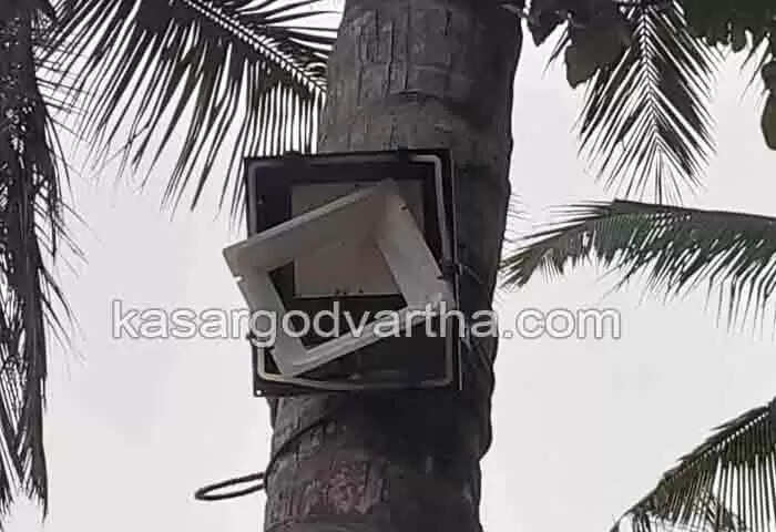 Attack | സാന്ത്വന പ്രവര്ത്തനങ്ങള്ക്ക് തുക കണ്ടെത്താനായി നിര്മിക്കുന്ന ക്വാര്ടേഴ്സിന് നേരെ അക്രമം; കല്ലുകളടക്കം പിഴുതെറിഞ്ഞു; പൊലീസ് അന്വേഷണം തുടങ്ങി