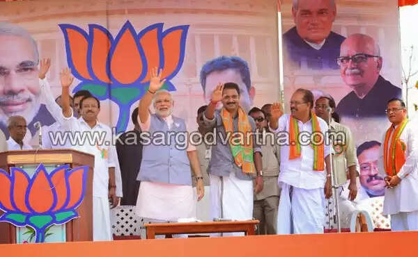 കൊടുങ്കാറ്റായി മോഡി; ആവേശത്തേരിലേറി അണികള്