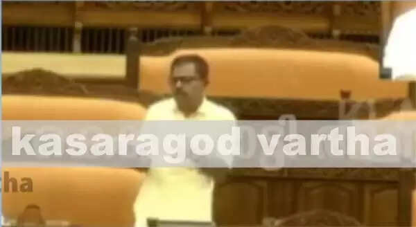 നിയമസഭയിലെ ആദ്യ പ്രസംഗം കസറി; പൊതുമുതലും സ്വകാര്യസ്വത്തും നശിപ്പിക്കുന്നവര്ക്കെതിരെ കര്ശന നടപടി വേണമെന്ന് എംസി ഖമറുദ്ദീന്