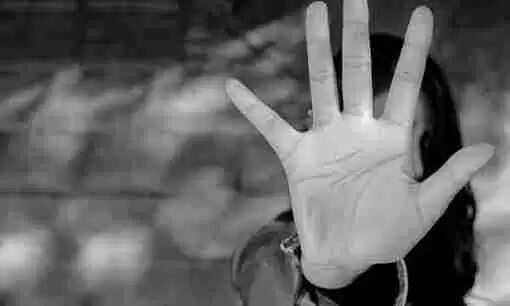 2-ാം ക്ലാസുകാരിയെ പീഡിപ്പിച്ചെന്ന് സ്കൂള് അധികൃതരുടെ പരാതി; അമ്മാവനും മരുമകനുമെതിരെ പോക്സോ കേസ്