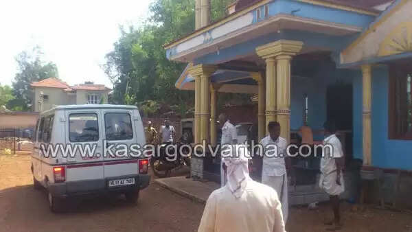 നാരമ്പാടിയില് മുസ്ലീം ലീഗ് അനുഭാവിയുടെ വീടു തകര്ത്തു; പ്രതികളെ കുറിച്ച് സൂചന