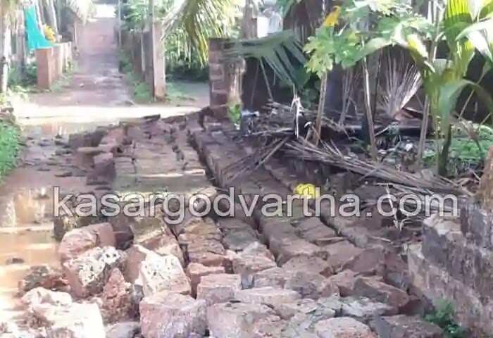 Wall Collapse | കനത്ത മഴ: റോഡിലേക്ക് മതില് തകര്ന്ന് വീണു; രാത്രിയായതിനാല് ദുരന്തം ഒഴിവായി