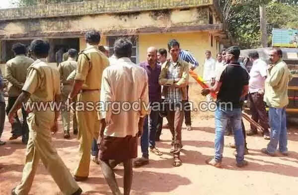 വികലാംഗര്ക്ക് വിതരണം ചെയ്യേണ്ട 5 ലക്ഷത്തിന്റെ ഉപകരണങ്ങള് വില്ക്കുന്നത് യുവമോര്ച്ച തടഞ്ഞു