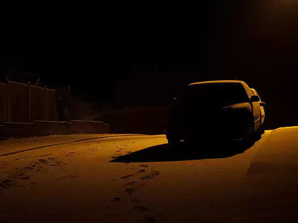 അര്ദ്ധ രാത്രി ചുറ്റിക്കറങ്ങിയ കാറിന്റെ ഉടമസ്ഥന് പോലീസില് ഇനിയും ഹാജരായില്ല