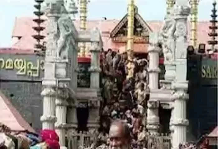 Sabarimala | തിരക്ക് വര്ധിച്ചതോടെ ശബരിമലയില് അരമണിക്കൂര് കൂടി ദര്ശന സമയം കൂട്ടി; നട തുറക്കുന്നത് ഉച്ചക്ക് 3 മണിക്ക്