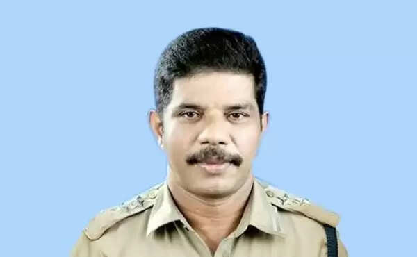 മനസിന് വിഷമമുണ്ടായപ്പോള് ഏകാന്തത ആഗ്രഹിച്ചാണ് നാടുവിട്ടതെന്ന് സി ഐ നവാസ്