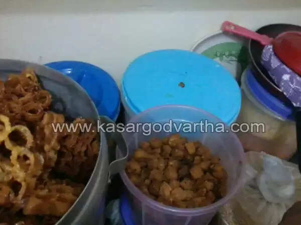 പെരുന്നാളിനെ വരവേല്ക്കാന് മൈലാഞ്ചിയണിഞ്ഞ് മൊഞ്ചത്തികള്