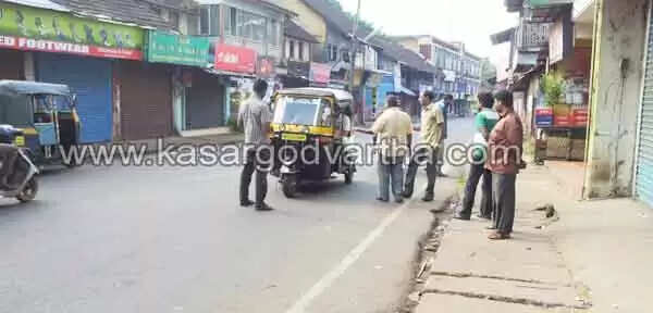 മോട്ടോര് വാഹന പണിമുടക്ക് പൂര്ണം; യാത്രക്കാര് വലഞ്ഞു