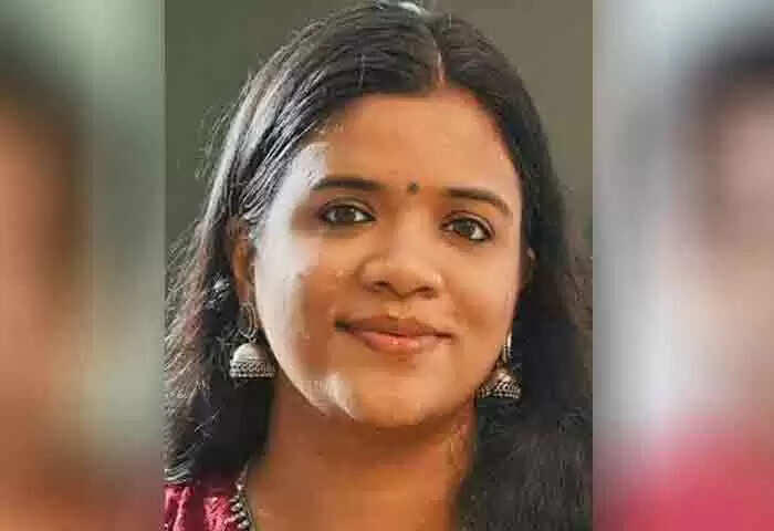 Award | സംസ്ഥാന സര്കാരിന്റെ 2021 ലെ മാധ്യമ പുരസ്കാരങ്ങള് പ്രഖ്യാപിച്ചു; മികച്ച ഫോടോഗ്രഫര് അരുണ് ശ്രീധര്, മികച്ച ന്യൂസ് അവതാരക ഷാനി പ്രഭാകരന്, ജെനറല് റിപോര്ടിങ്ങിനുള്ള പുരസ്കാരം വിനോദ് പായത്തിന്, മികച്ച ടിവി അഭിമുഖത്തിനുള്ള പുരസ്കാരം ജയമോഹന് നായര്ക്ക്