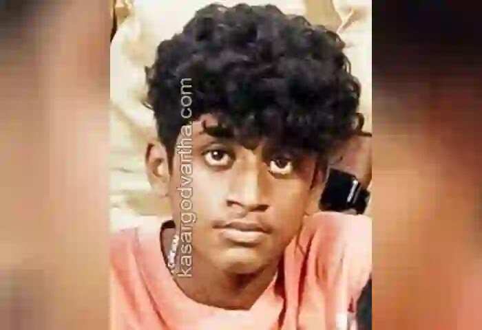 Accident | ബസില് യാത്ര ചെയ്യുന്നതിനിടെ തല വൈദ്യുതി പോസ്റ്റില് ഇടിച്ച് വിദ്യാര്ഥി ദാരുണമായി മരിച്ചു