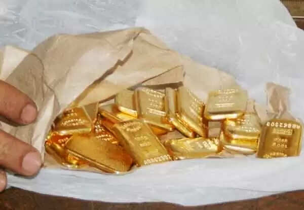 12 ലക്ഷത്തിന്റെ സ്വര്ണവുമായി തെക്കില് സ്വദേശി മംഗലാപുരത്ത് അറസ്റ്റില്