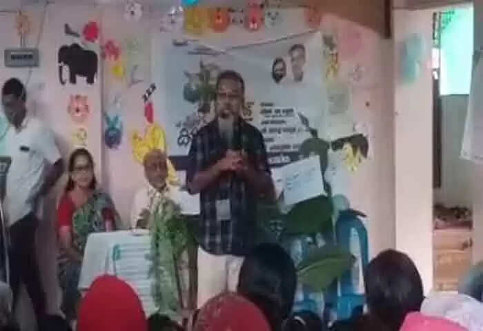 Obituary | ക്ലാസെടുക്കുന്നതിനിടെ കസേരയിലേക്ക് ഇരുന്ന് നിലത്തേക്ക് ഊര്ന്നുവീണു; കാളികാവില് കുട്ടികളോട് കഥകള് പറഞ്ഞ് സംസാരിക്കുന്നതിനിടെ അധ്യാപകന് കുഴഞ്ഞുവീണു മരിച്ചു
