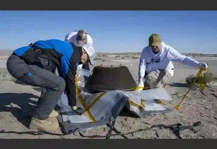 NASA | ഭൂമിയിൽ ജീവൻ എങ്ങനെ രൂപപ്പെട്ടു? ബെന്നു ഛിന്നഗ്രഹം രഹസ്യങ്ങൾ വെളിപ്പെടുത്തും! 7 വർഷത്തെ യാത്രയ്ക്ക് ശേഷം നാസയുടെ പേടകം കല്ലും മണ്ണും ശേഖരിച്ച് തിരിച്ചെത്തി