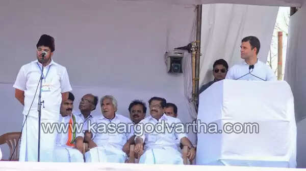 ആവേശ തിരയിളക്കി രാഹുല് പറന്നിറങ്ങി; കേരളത്തിലെ ജനങ്ങളുടെ രാഷ്ട്രീയ ബോധത്തിന് പ്രശംസ