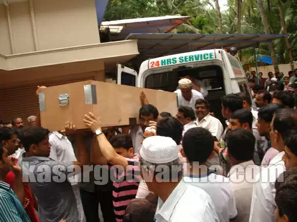 ഒന്നുമറിയാതെ ഷഹദാസും അസീമും