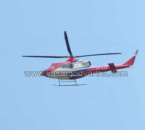 ആവേശ തിരയിളക്കി രാഹുല് പറന്നിറങ്ങി; കേരളത്തിലെ ജനങ്ങളുടെ രാഷ്ട്രീയ ബോധത്തിന് പ്രശംസ