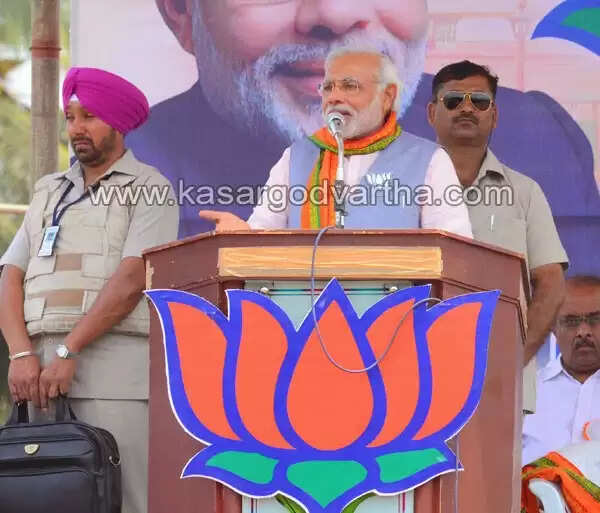 കൊടുങ്കാറ്റായി മോഡി; ആവേശത്തേരിലേറി അണികള്