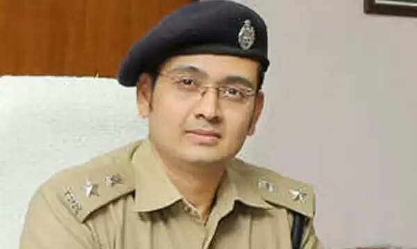 സമരക്കാരെ അക്രമിച്ചിട്ടില്ല, മാധ്യമങ്ങള് പ്രചരിപ്പിച്ചത് എഡിറ്റ് ചെയ്ത ദൃശ്യങ്ങള്; മനുഷ്യാവകാശ കമ്മീഷന് മുന്നില് ഡിസിപി യതീഷ് ചന്ദ്ര