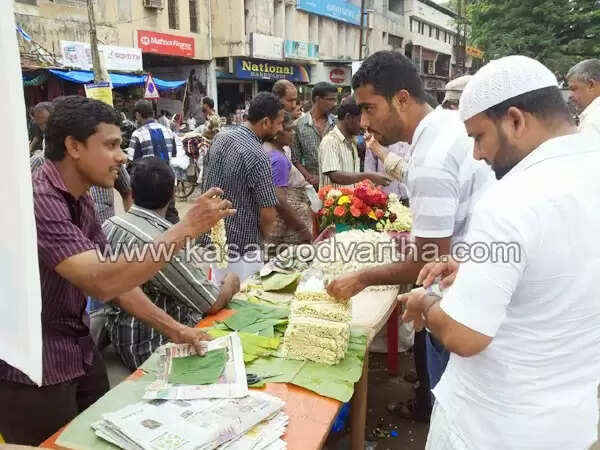 വിലക്കയറ്റത്തിന്റെ പെരുന്നാള് വിപണി; എങ്കിലും നഗരത്തില് തിരക്കൊഴിഞ്ഞില്ല