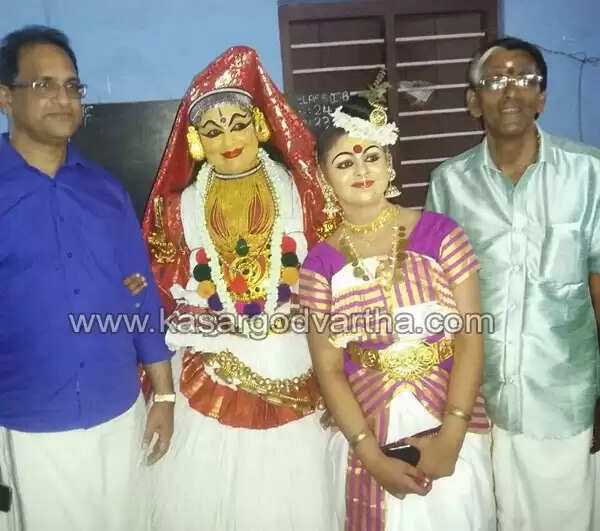 അരങ്ങിലെത്തിയത് ഒരു കുടുംബത്തിലെ 3 പേര്; ആസ്വാദകര്ക്ക് ലഭിച്ചത് അപൂര്വ സൗഭാഗ്യം