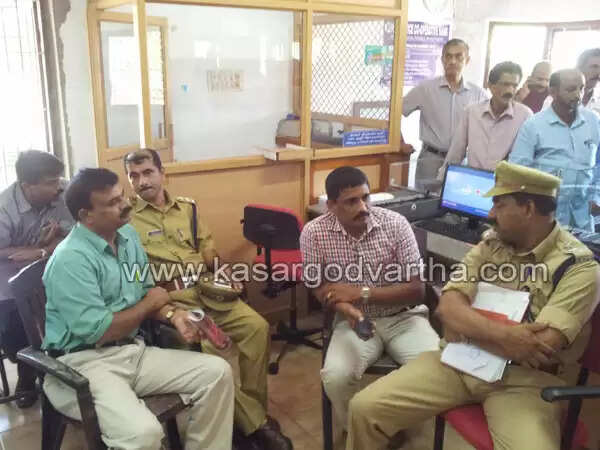 കുഡ്ലു ബാങ്ക് കൊള്ള: എ.ഡി.ജി.പി. എന്. ശങ്കര് റെഡ്ഡി കാസര്കോട്ടെത്തി പരിശോധന നടത്തി