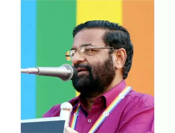 ആക്ടിവിസ്റ്റുകള്ക്ക് ശക്തി തെളിയിക്കാനുള്ള സ്ഥലമല്ല ശബരിമല; സംഘര്ഷ ഭൂമിയാക്കാന് സര്ക്കാറിന് ഉദ്ദേശവുമില്ല: മന്ത്രി കടകംപള്ളി