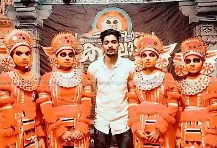 Complaint | ചുരിക നാടൻ കലാ ട്രൂപിൻ്റെ ദൃശ്യവിസ്മയം മോഷ്ടിക്കുന്നതായി പരാതി; നിയമനടപടിയുമായി മുന്നോട്ട് പോകുമെന്ന് പ്രോഗ്രാം മാനജർ