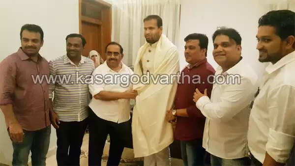 യൂസുഫ് പത്താന് കാസര്കോട്ടെത്തി; ആവേശത്തോടെ ആരാധകര്