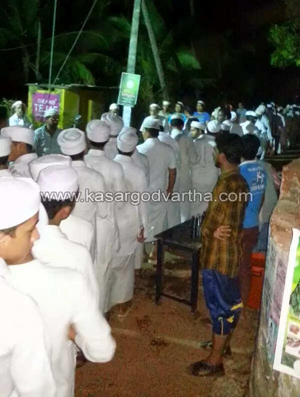 എം.എ ഉസ്താദിന്റെ വിയോഗം: തൃക്കരിപ്പൂരിലേക്ക് ജനപ്രവാഹം
