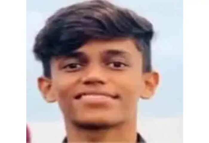 Student Died | ആശുപത്രിയില് ചികിത്സയിലായിരുന്ന പ്ലസ് ടു വിദ്യാര്ഥി കുഴഞ്ഞുവീണു മരിച്ചു