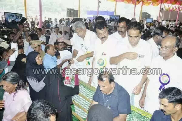 മകന് കരള് പകുത്തു നല്കി ബാപ്പ; സഹായം നല്കി മുഖ്യമന്ത്രി