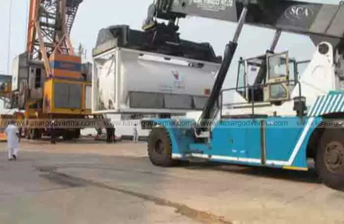 ബഹറൈനിൽ നിന്നുള്ള 40 മെട്രിക് ടൺ പ്രാണ വായു മംഗളൂറുവിലെത്തി