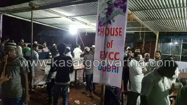 27 ാം രാവില് പ്രാര്ത്ഥനാനിരതരായി വിശ്വാസികള്; സിയാറത്തിനും മറ്റുമായി എത്തിയത് ആയിരങ്ങള്